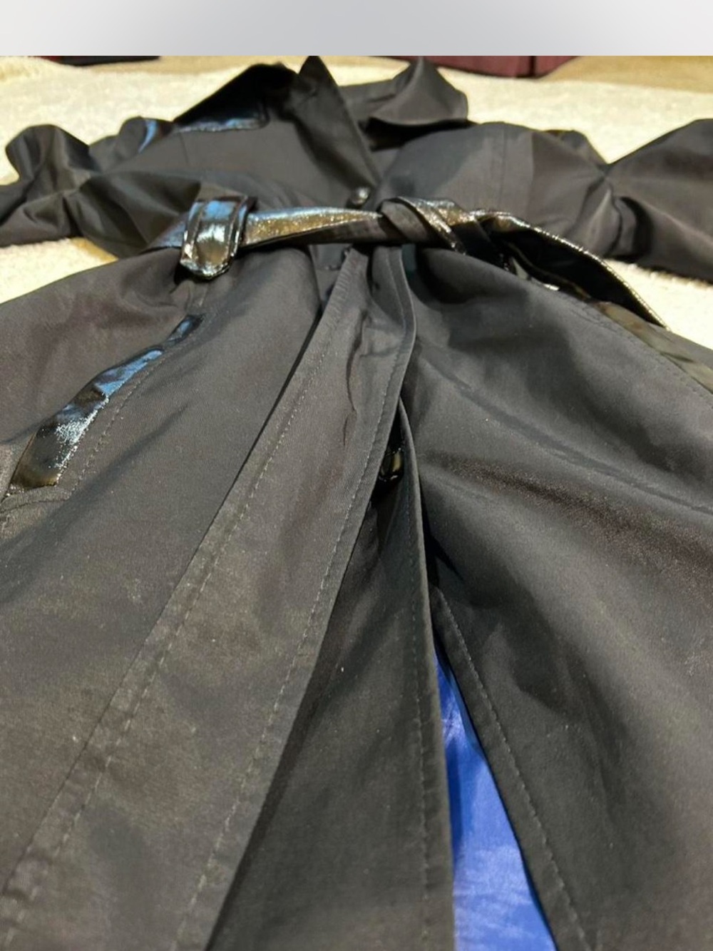 Via Spiga Black Trench Coat with Shiny Trim and Belt - Picture 4 of 5